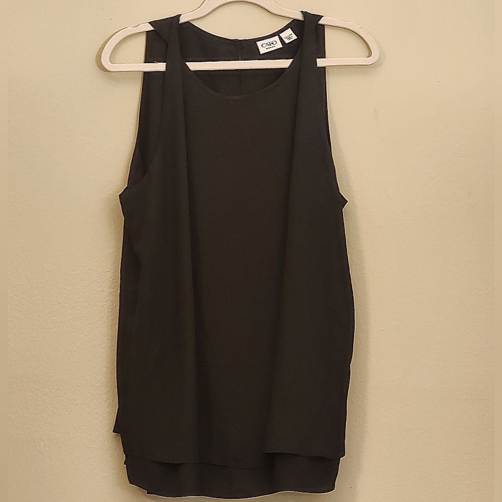 Black dressy sleeveless shirt.  Size 22/24